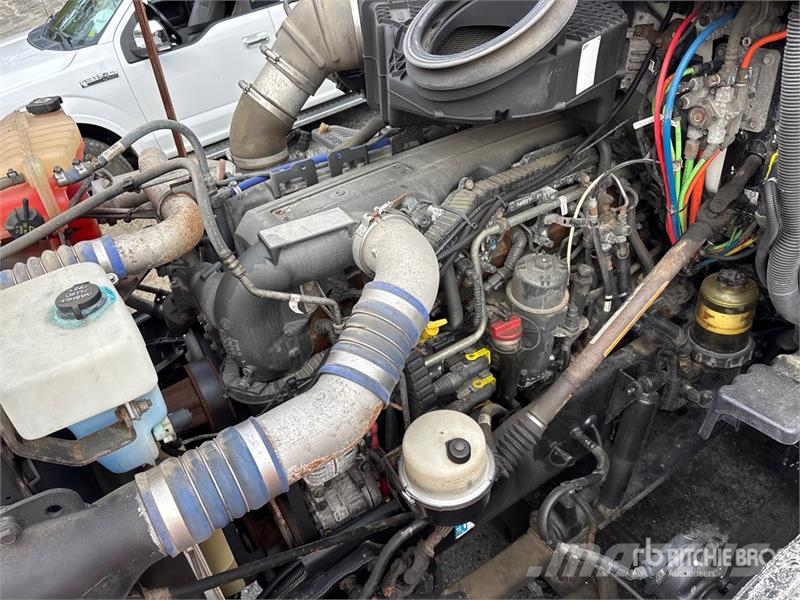 Kenworth T680 中古トラクターヘッド | トレーラーヘッド