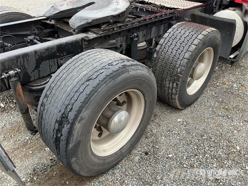 Kenworth T680 Tractor Units