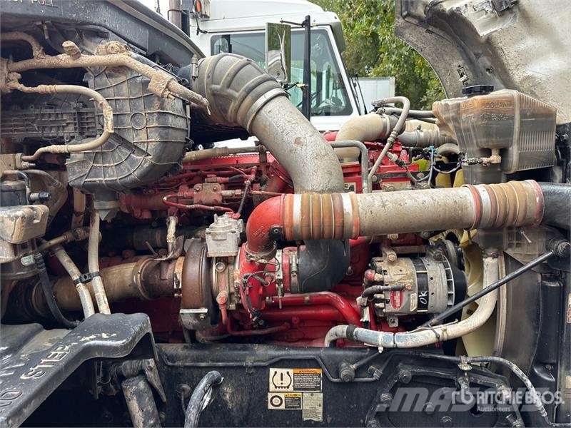 Kenworth T680 Тягачі