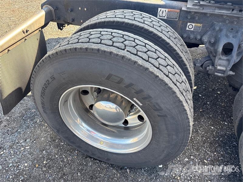 Kenworth T680 Tractor Units