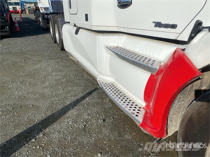 Kenworth T680 Prime Movers