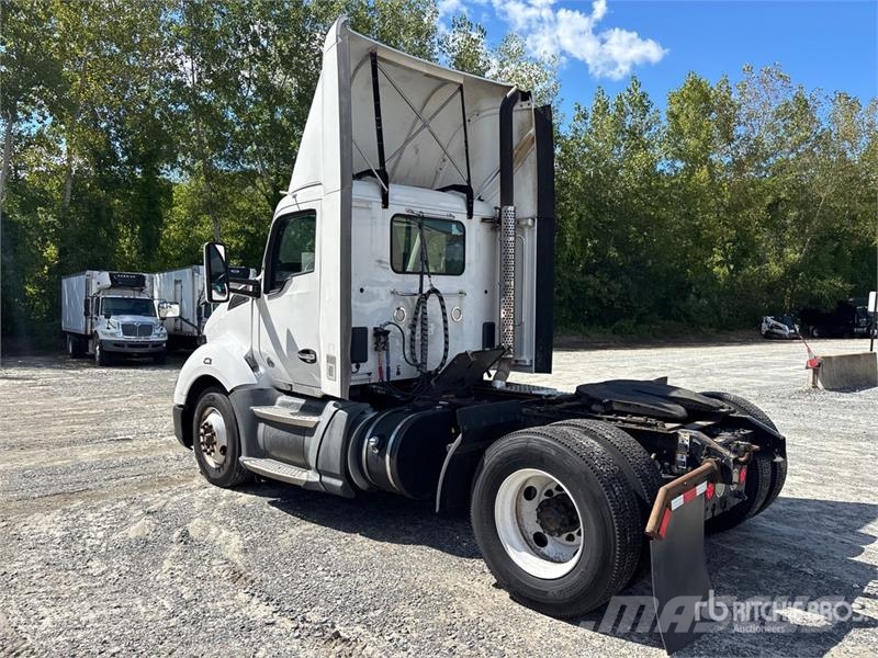 Kenworth T680 4x2 S/A Day Cab Truck Tractor Naudoti vilkikai