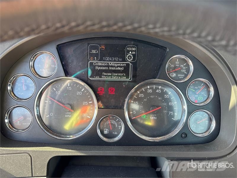 Kenworth T680 4x2 S/A Day Cab Truck Tractor Tracteur routier