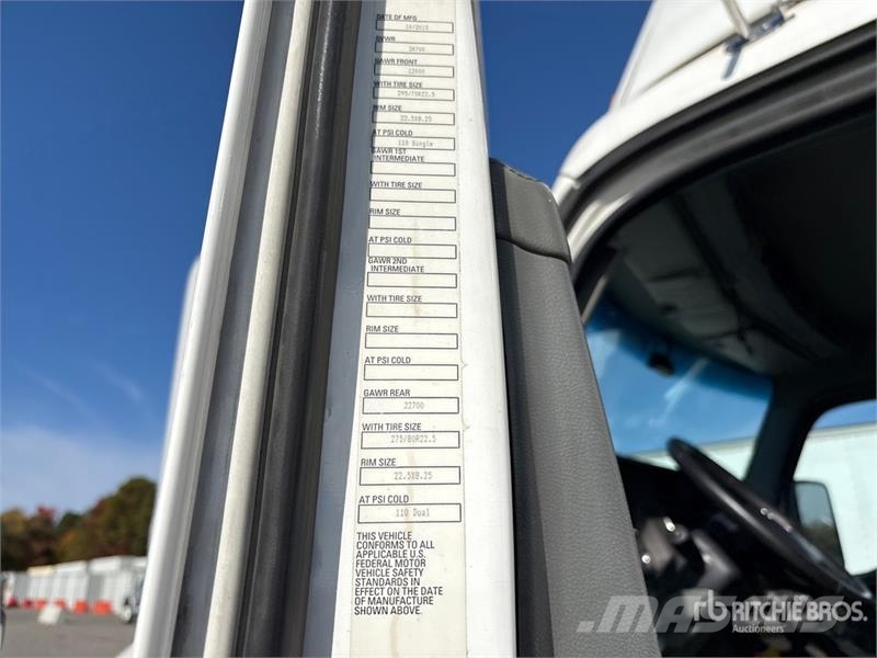 Kenworth T680 4x2 S/A Day Cab Truck Tractor Motrici e Trattori Stradali