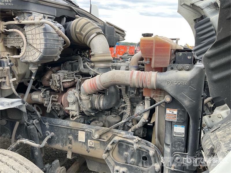 Kenworth T680 6x4 T/A Day Cab Truck Tractor Vlačilci