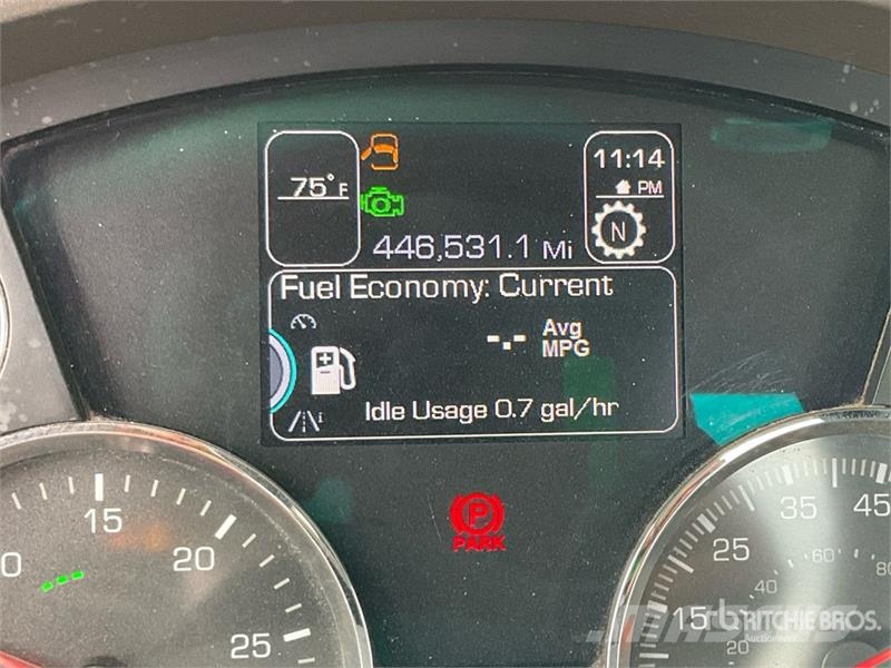Kenworth T680 6x4 T/A Day Cab Truck Tractor Vlačilci