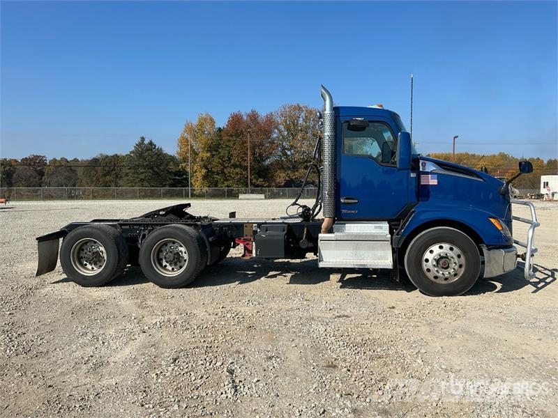 Kenworth T680 6x4 T/A Day Cab Truck Tractor Vilcēji