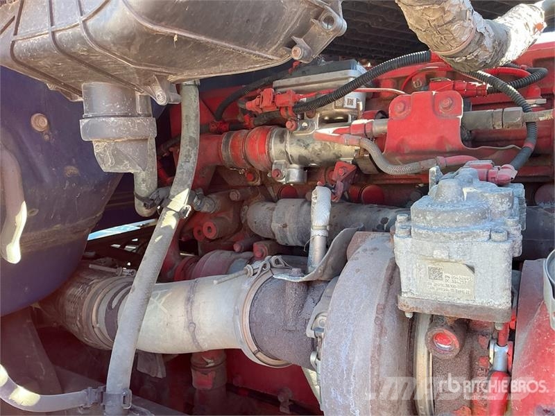 Kenworth T680 6x4 T/A Day Cab Truck Tractor Vilcēji