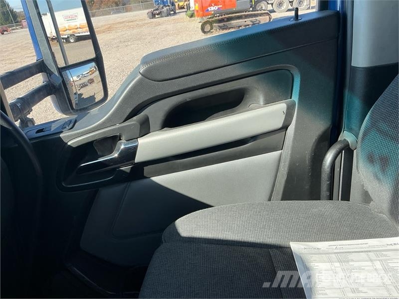 Kenworth T680 6x4 T/A Day Cab Truck Tractor Naudoti vilkikai