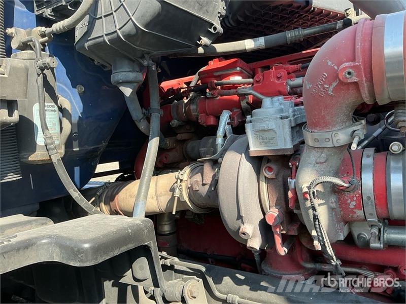 Kenworth T680 6x4 T/A Day Cab Truck Tractor Vilcēji