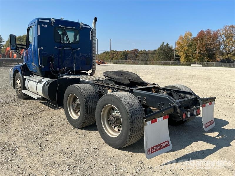 Kenworth T680 6x4 T/A Day Cab Truck Tractor Vilcēji