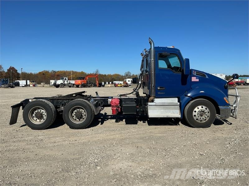 Kenworth T680 6x4 T/A Day Cab Truck Tractor Naudoti vilkikai