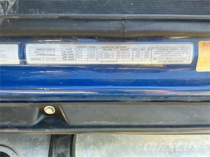 Kenworth T680 6x4 T/A Day Cab Truck Tractor Vilcēji