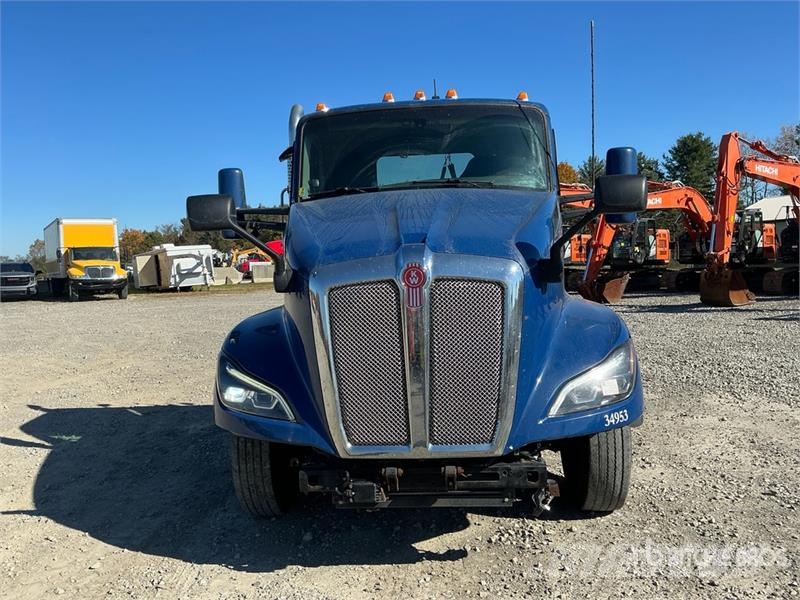 Kenworth T680 6x4 T/A Day Cab Truck Tractor Naudoti vilkikai
