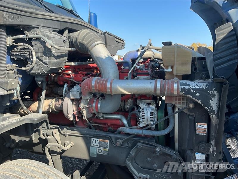 Kenworth T680 6x4 T/A Day Cab Truck Tractor Vilcēji