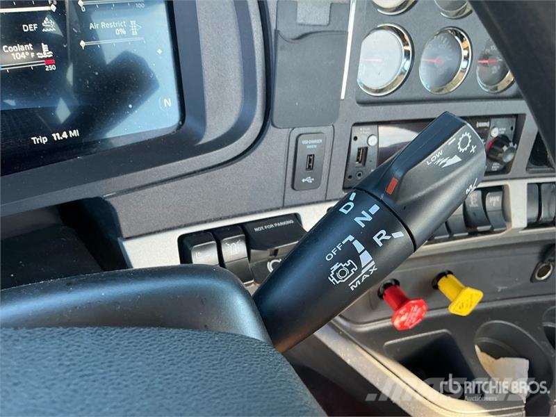 Kenworth T680 6x4 T/A Day Cab Truck Tractor Naudoti vilkikai