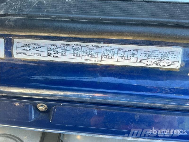 Kenworth T680 6x4 T/A Day Cab Truck Tractor Naudoti vilkikai