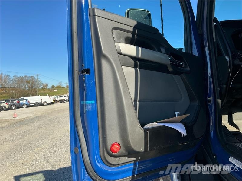 Kenworth T680 6x4 T/A Day Cab Truck Tractor Naudoti vilkikai