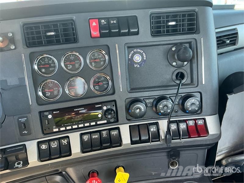 Kenworth T680 6x4 T/A Day Cab Truck Tractor Naudoti vilkikai