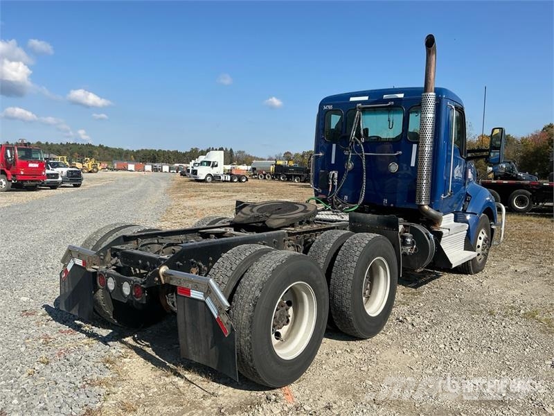 Kenworth T680 6x4 T/A Day Cab Truck Tractor Vilcēji
