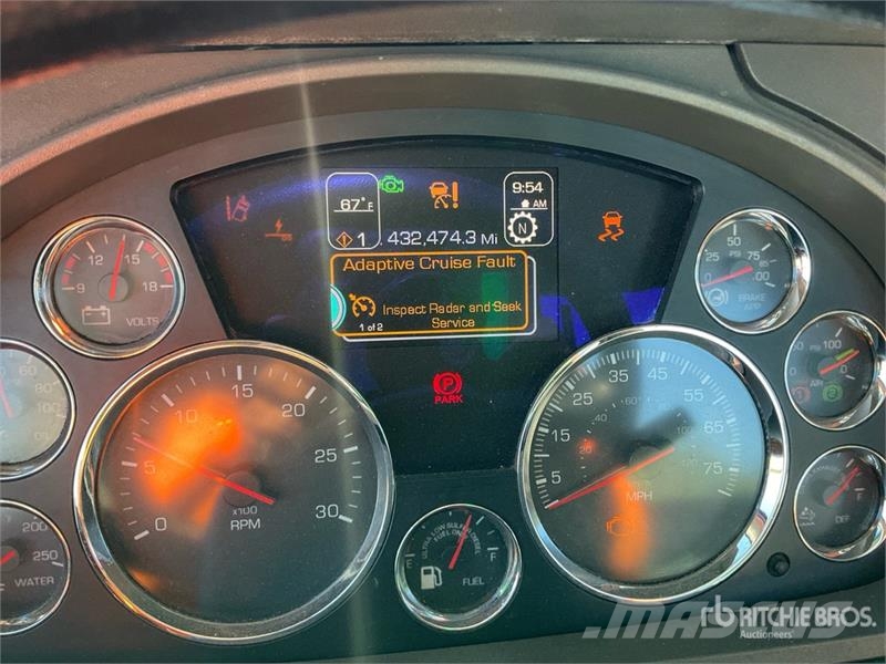 Kenworth T680 6x4 T/A Day Cab Truck Tractor Vlačilci
