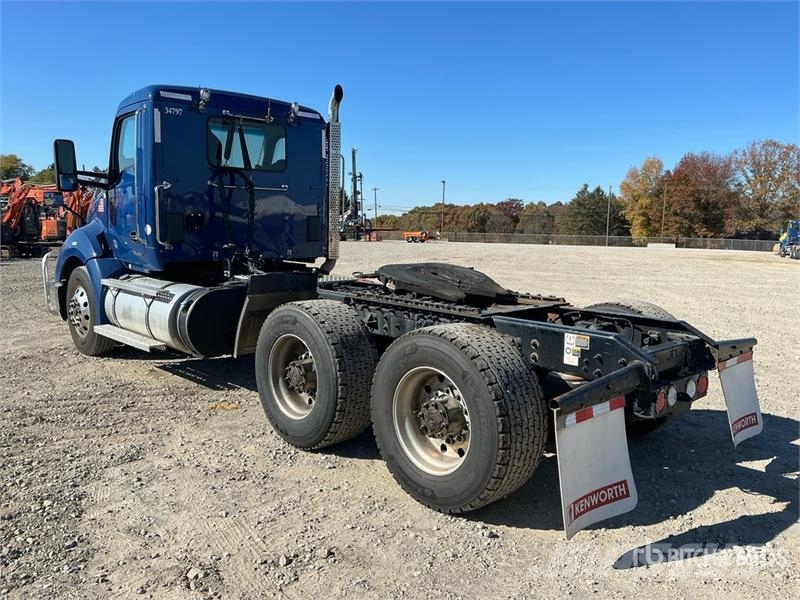 Kenworth T680 6x4 T/A Day Cab Truck Tractor Naudoti vilkikai