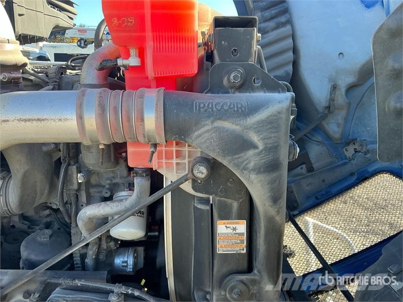 Kenworth T680 6x4 T/A Day Cab Truck Tractor Naudoti vilkikai