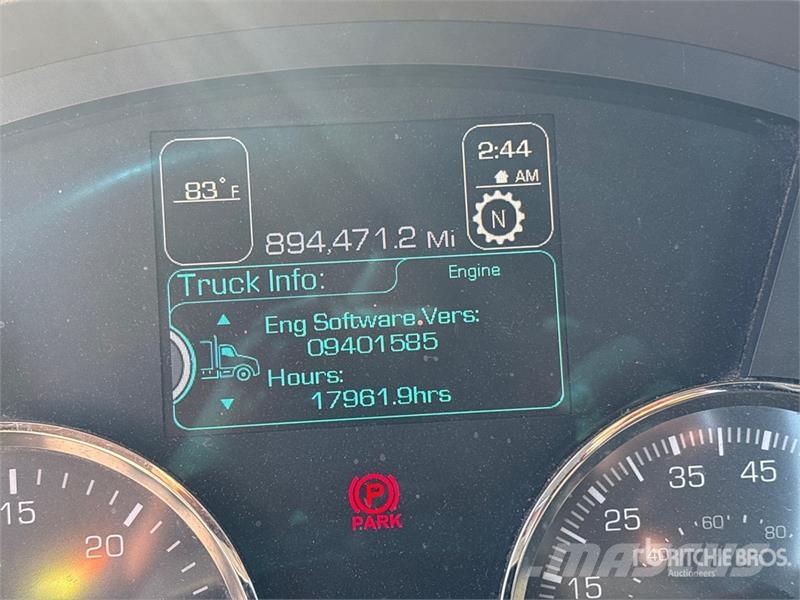 Kenworth T680 S/A Day Cab Truck Tractor Vilcēji