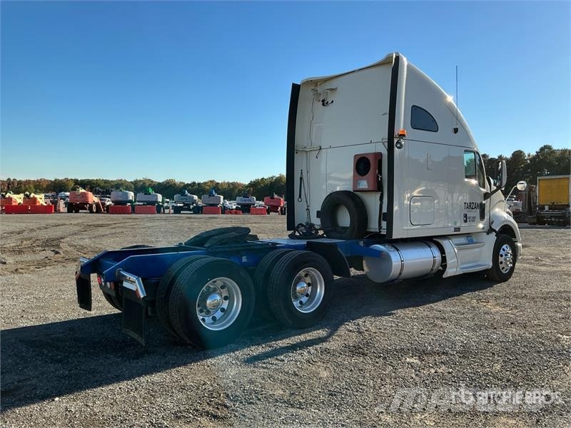 Kenworth T700 Sattelzugmaschinen