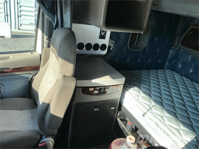 Kenworth T700 Sattelzugmaschinen
