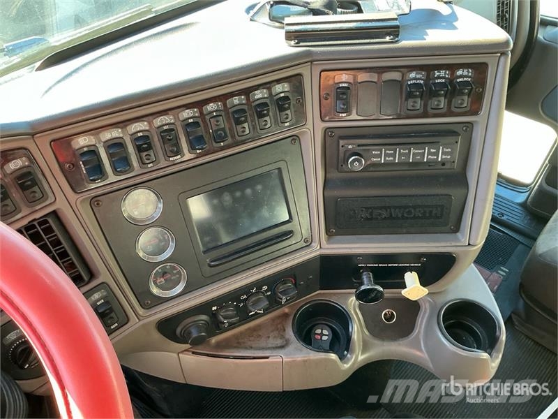 Kenworth T700 Sattelzugmaschinen