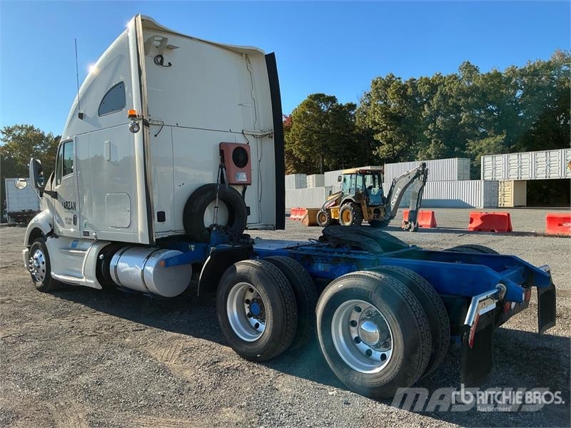 Kenworth T700 Sattelzugmaschinen
