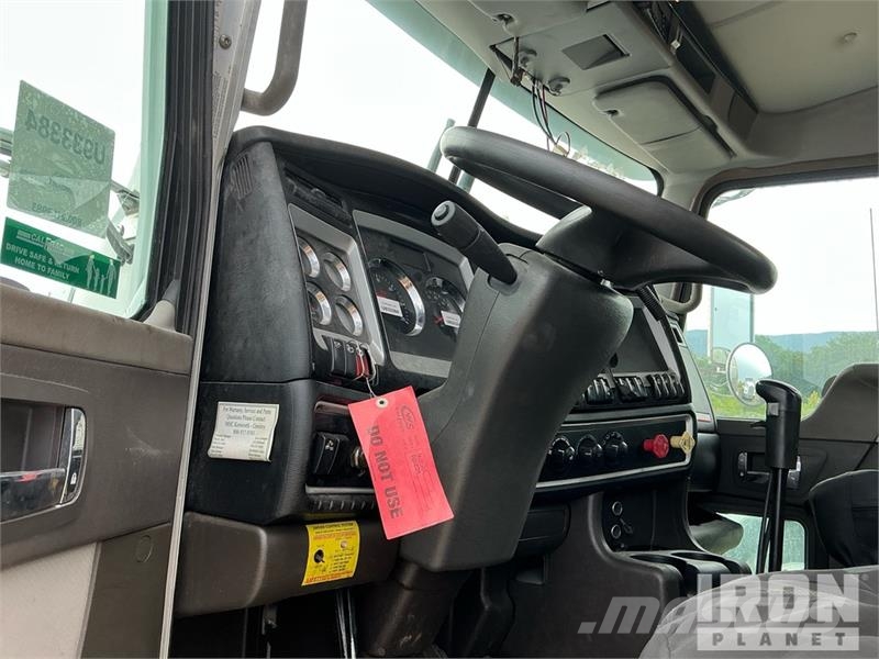 Kenworth T800 Tractor Units
