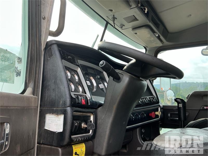 Kenworth T800 Tractor Units
