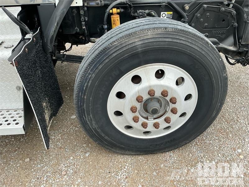 Kenworth T800 Tractor Units