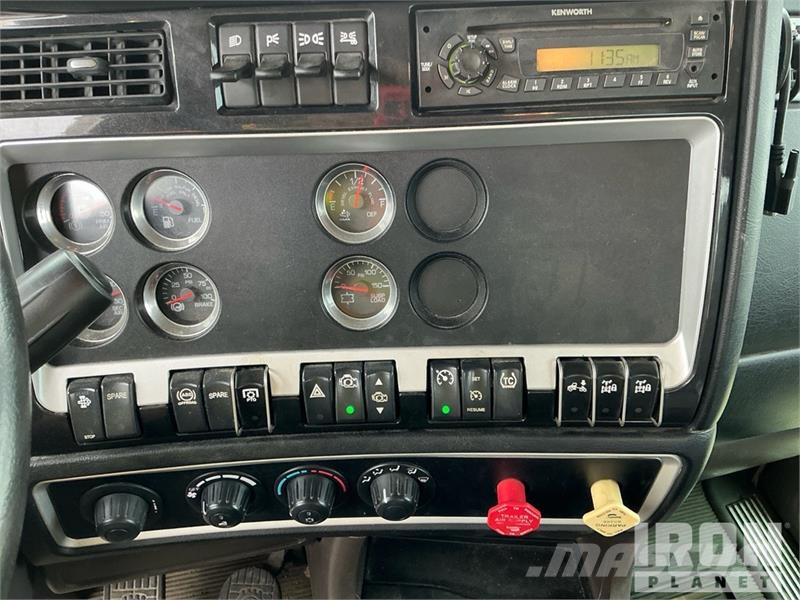 Kenworth T800 Tractor Units