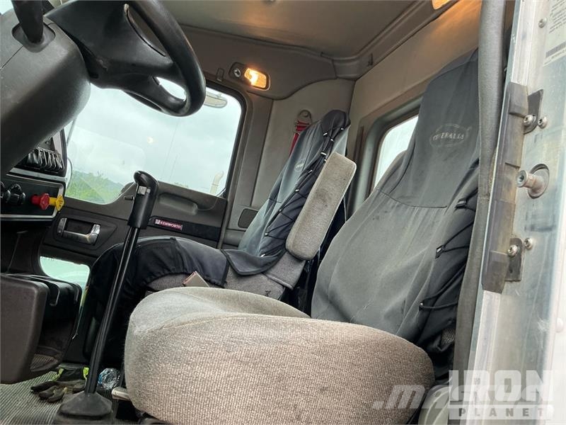 Kenworth T800 Autotractoare