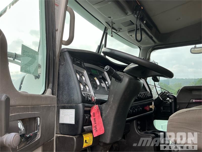 Kenworth T800 Tractor Units