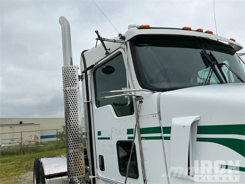 Kenworth T800 Autotractoare