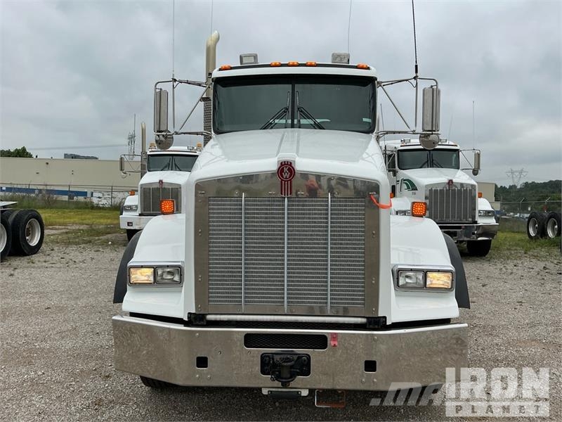 Kenworth T800 Autotractoare
