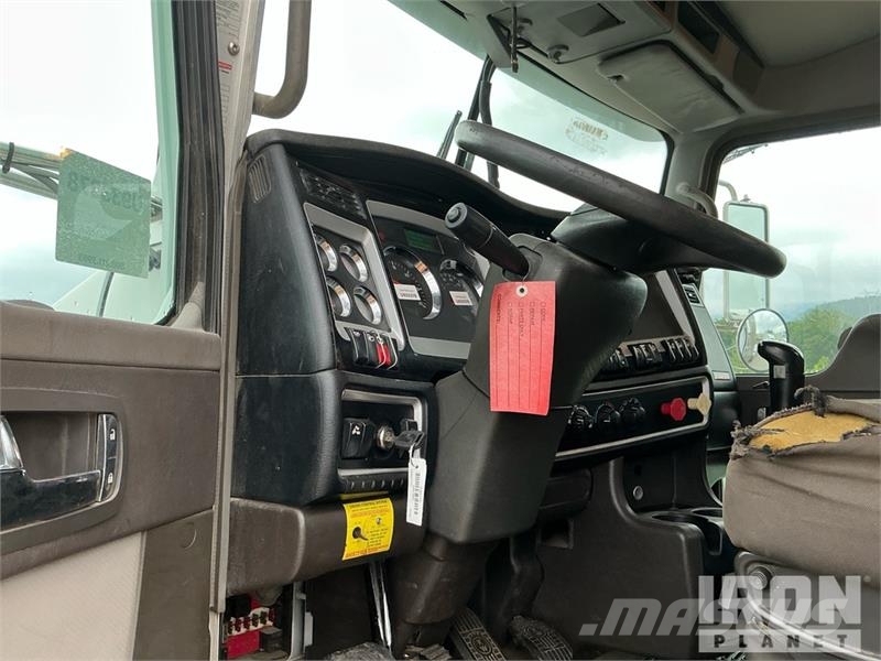 Kenworth T800 Tractor Units