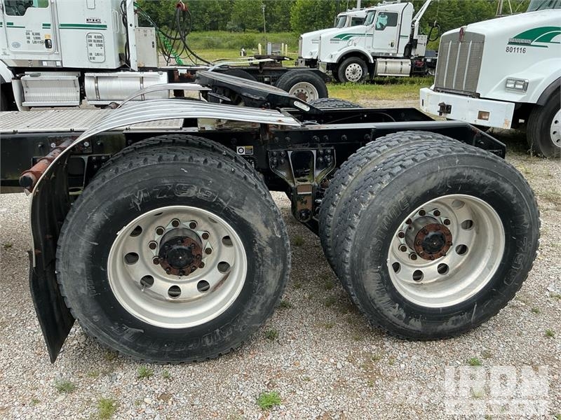 Kenworth T800 Autotractoare