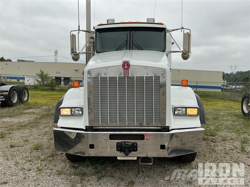 Kenworth T800 Autotractoare
