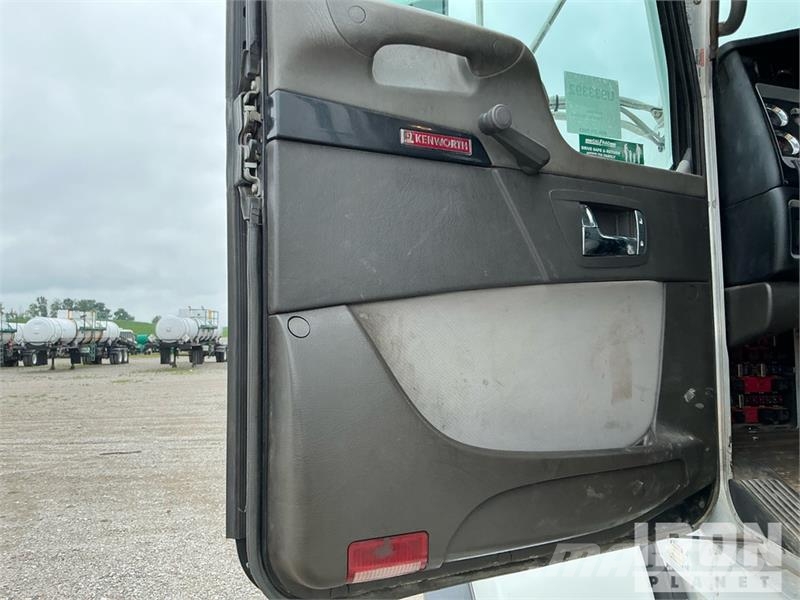 Kenworth T800 Autotractoare
