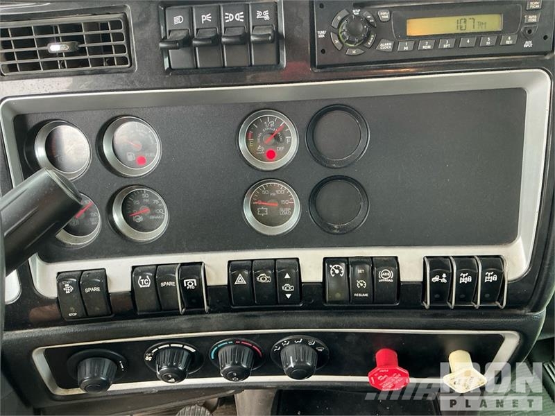 Kenworth T800 Tractor Units