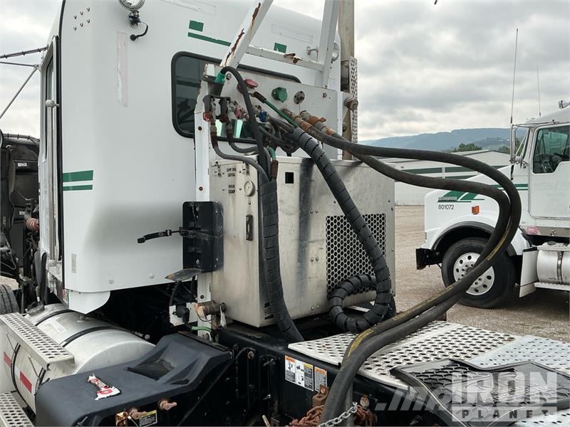 Kenworth T800 Tractor Units