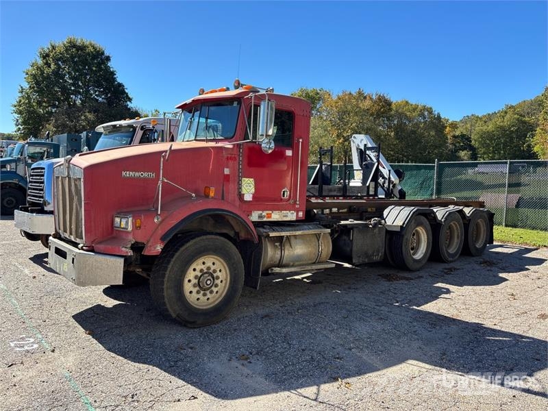 Kenworth T800 스킵 로더 트럭