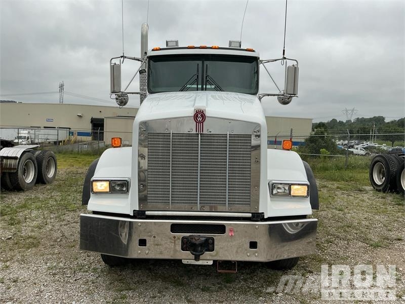 Kenworth T800 Autotractoare