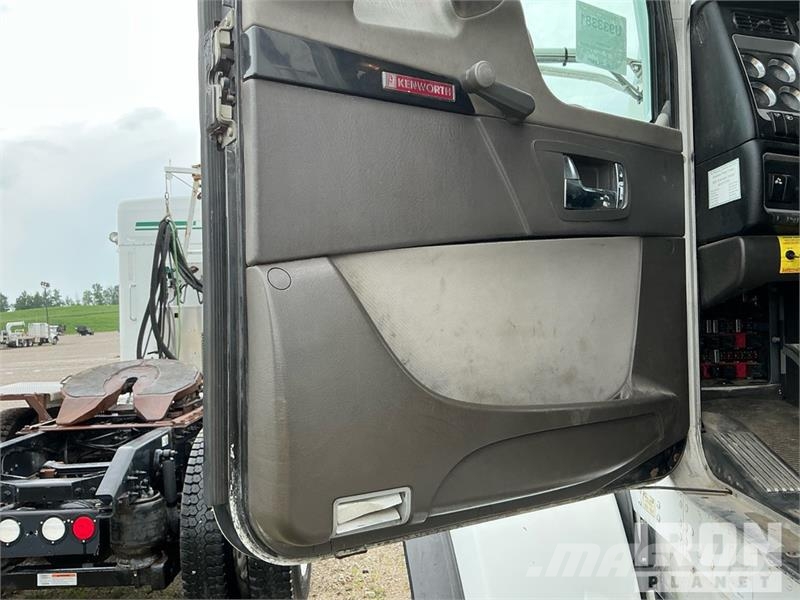 Kenworth T800 Tractor Units