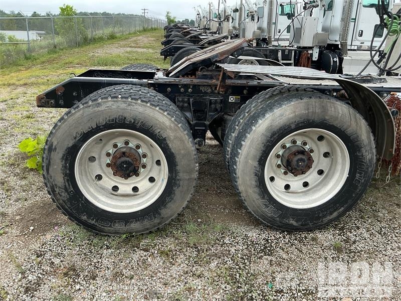 Kenworth T800 Autotractoare